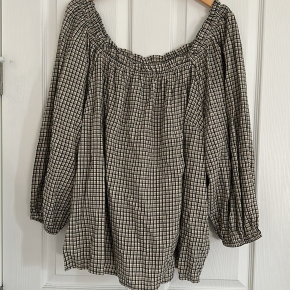 St. John's Bay Black and White Checkered Blouse NWT - Picture 2 of 10